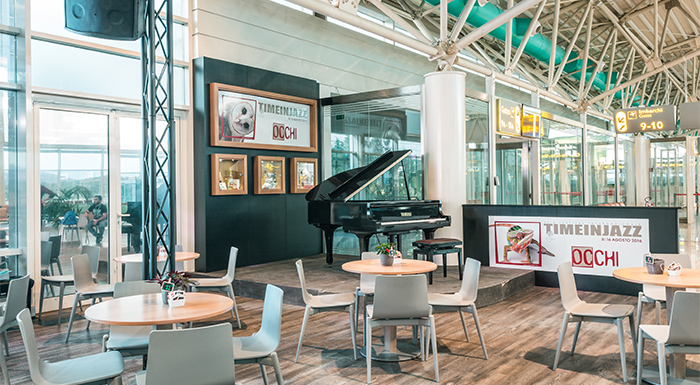 Time in Jazz Music Bar